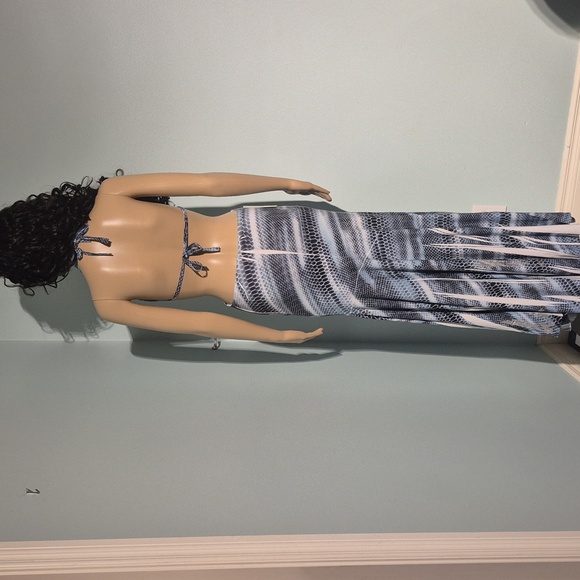 Mikino Open Back Snake Print Maxi Dress NWT - Picture 5 of 17